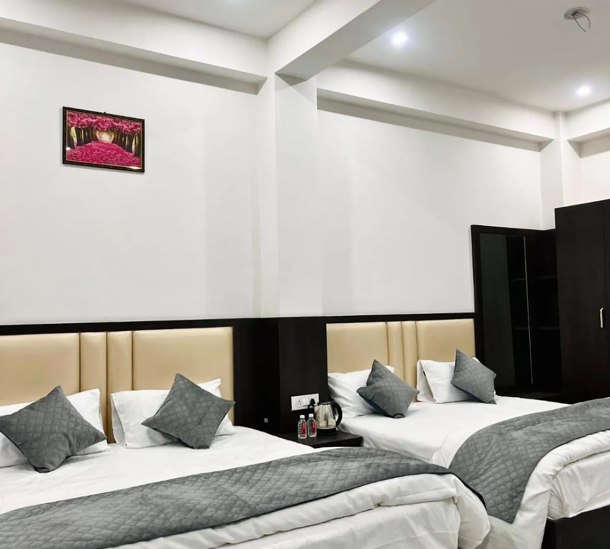 Shree Dhaneshwari Homestay Varanasi Guest house